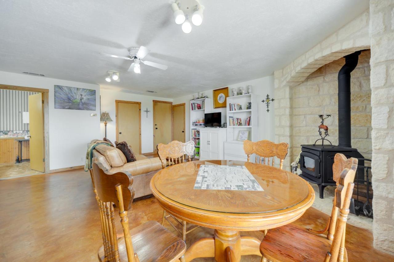 Villa Fredericksburg Retreat With Private Hot Tub And Patio! Esterno foto